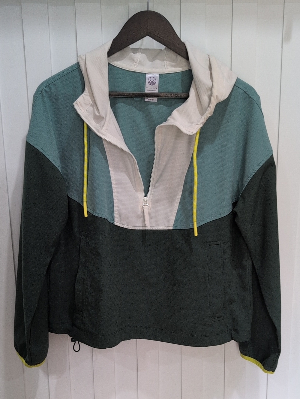 Te Verde Colorblock Hooded Jacket